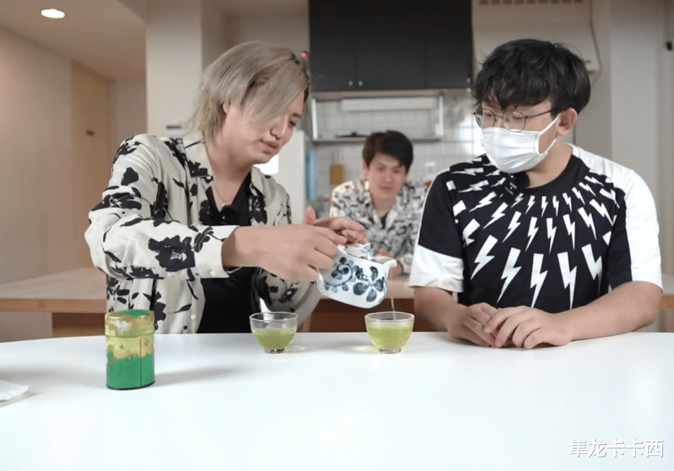 假面骑士帝骑|假面骑士白腰带帝骑皮套完全破损 东大妈摊牌了：这是必要的节约