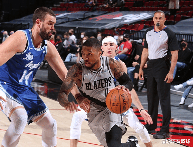安东尼·戴维斯|无缘逆转！浓眉哥36+12+5拼尽全力，利拉德38+7，湖人跌到第七