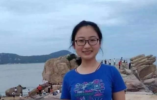 梓琪育儿说|她是“最贵高考女状元”,获奖学金近百万,家人命运也发生改变