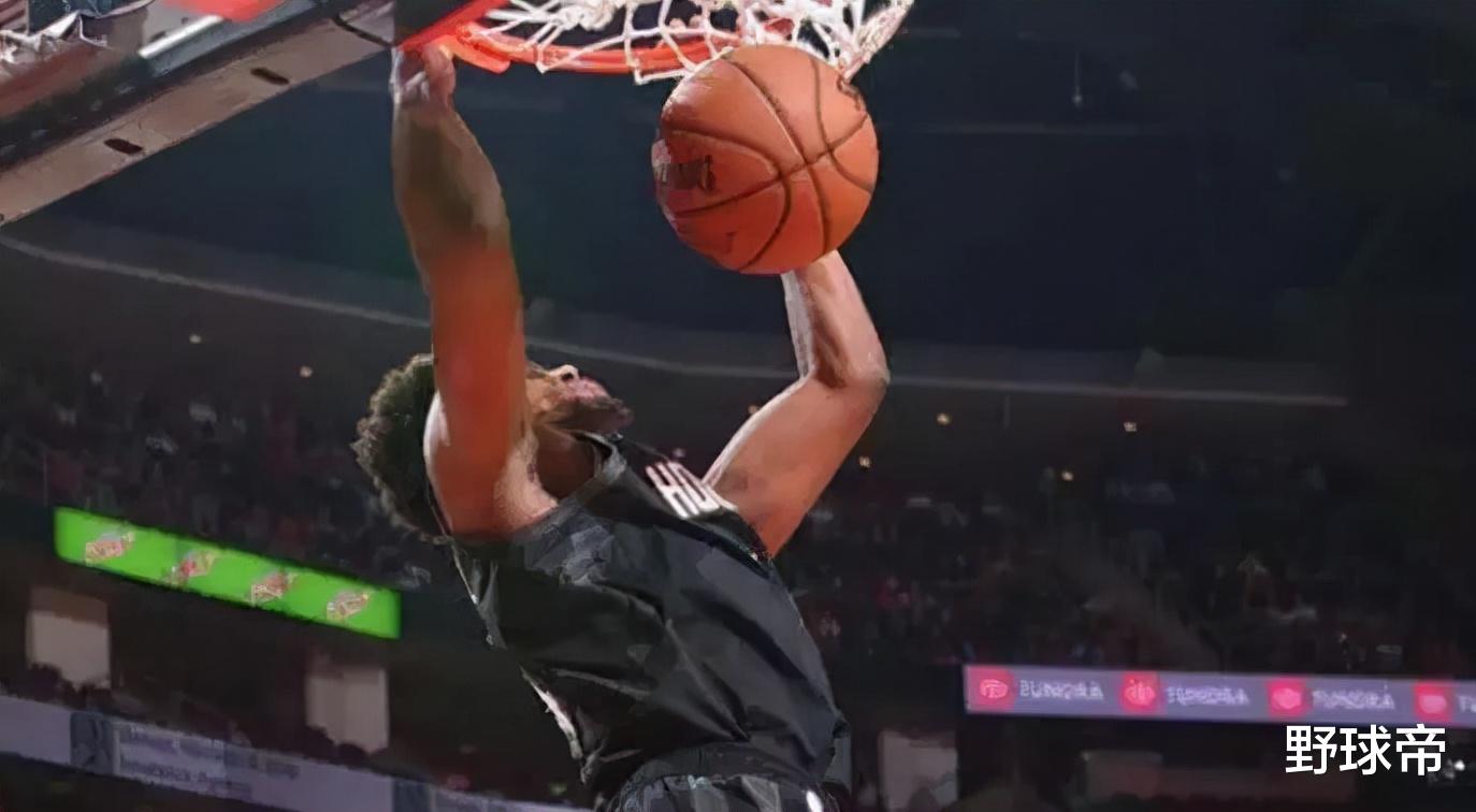 选秀|30支NBA球队没有1支愿意用选秀权选他!他被勇士裁掉舍弃,却在火箭爆发!