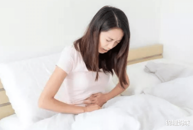 锦鲤妈咪|产后可能会经历的4种尴尬,让女性有苦难言,孕育生命何止是伟大