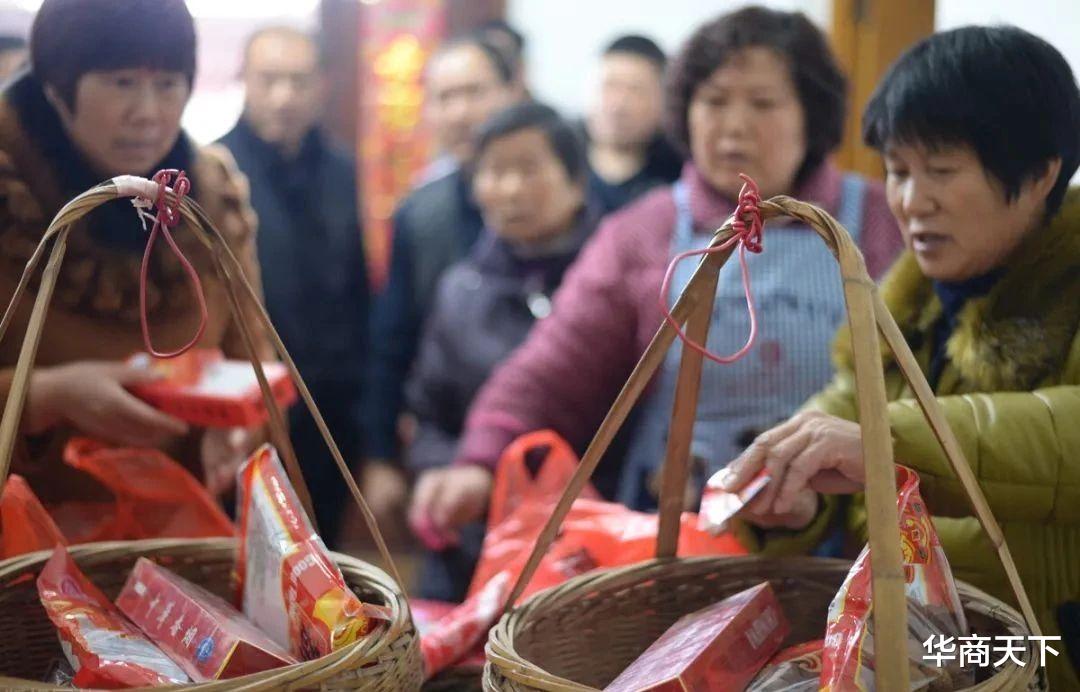 华商天下 为了女儿好，为了女儿被婆家重视，一定要多要彩礼！听着熟悉吗？