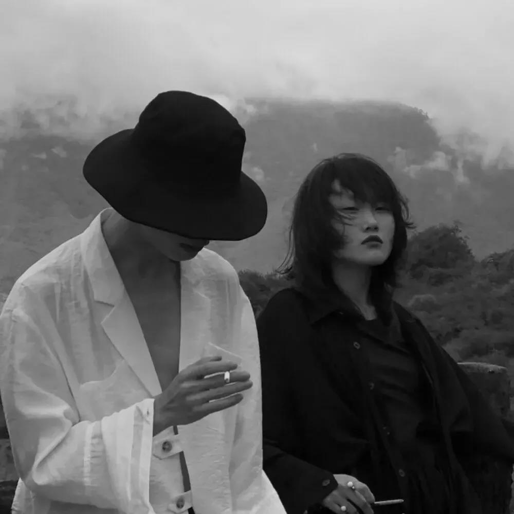 蝴蝶儿的头像和壁纸|绝绝子的双人头像:在柴米油盐的日子里带一束玫瑰回家