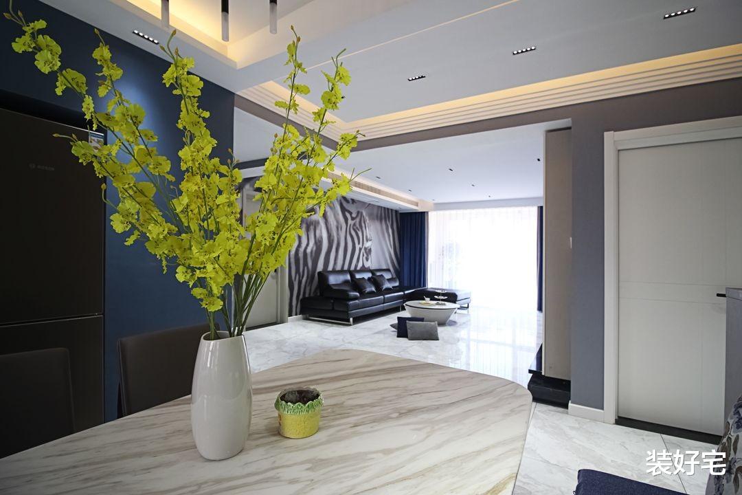 设计师|150平的现代三口之家，南北通透采光充足，时尚和舒适同时兼顾