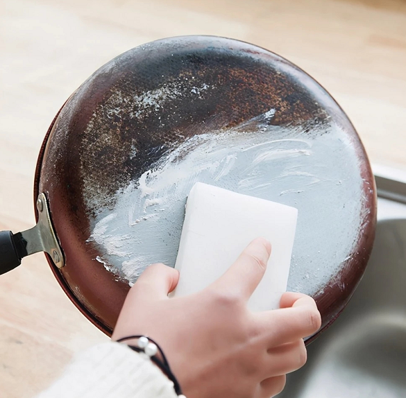 小姨来家两天，厨房的油污全不见了，干净整洁又实用，分享给大家