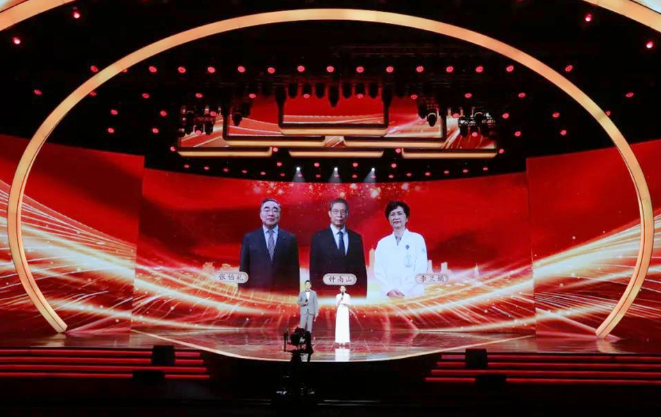 星宇飘零 钟南山获科普中国最高荣誉奖，他对科普的贡献很大吗？