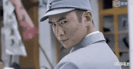 警察|警察和毒贩炒CP，洗剪吹发型当卧底，这是缉毒版“雷霆战将”？