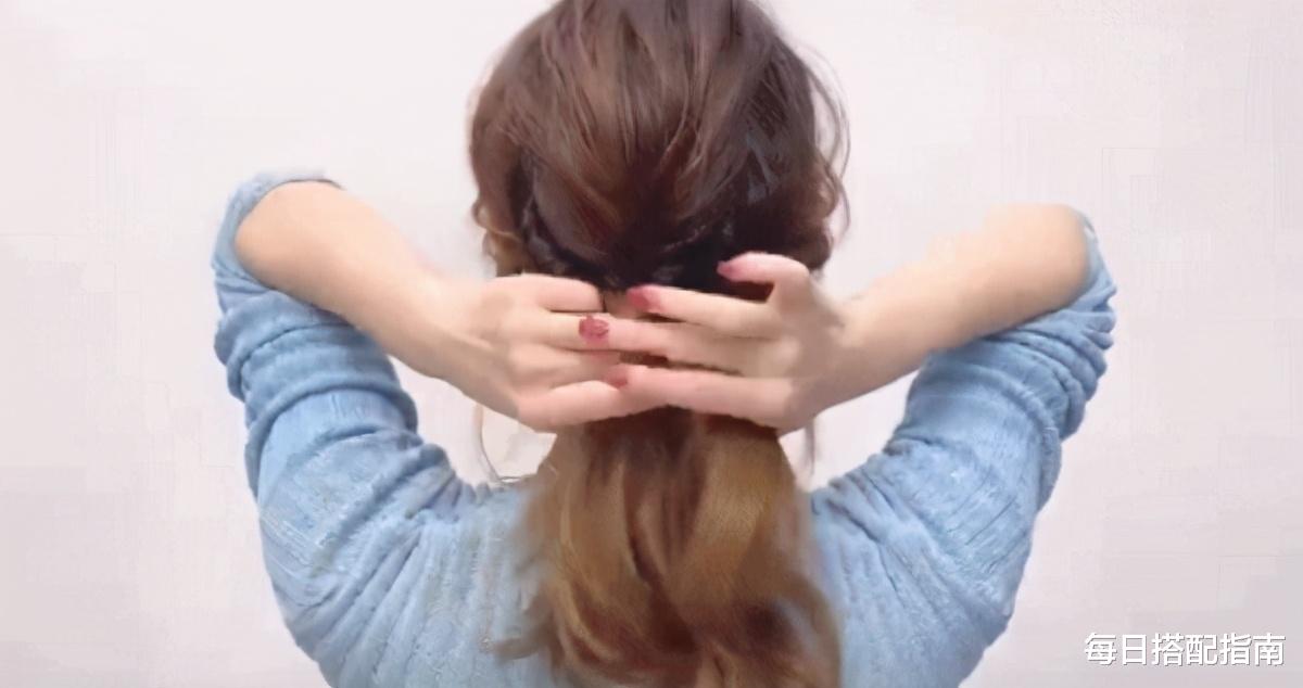 发型|天热了，别再披头散发了！这些适合夏天的流行发型，请收好