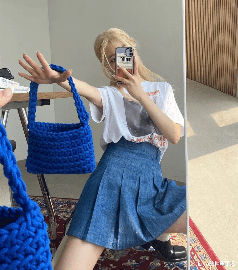 Liya的种草手记|今年爆火的“ 克莱因蓝 ”,显白好看