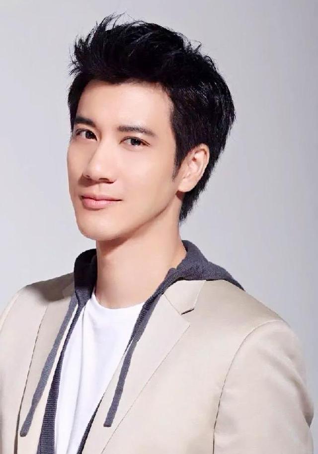王力宏|曝王力宏从劣迹艺人名单中移除，叔叔为其发声，演艺事业或不受影响?
