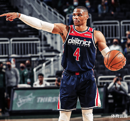 三双|恭喜！威少成NBA历史三双第一人，182次+4次场均三双太疯狂，刷爆纪录