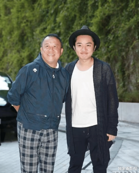 王祖蓝|王祖蓝回巢半年放大招，策划港版《歌手》，张学友是否助阵成关键