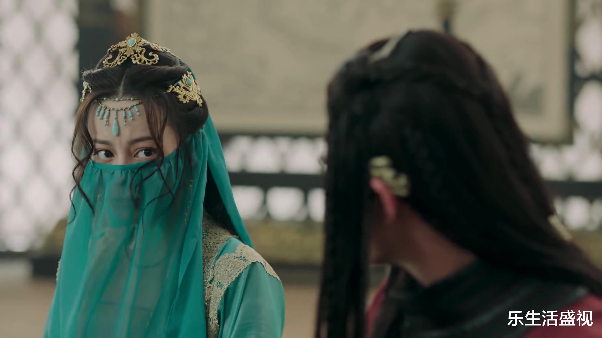 迪丽热巴|《长歌行》长歌穿胡服赴宴惊艳众人，却被当成丫环使唤，勒隼发怒