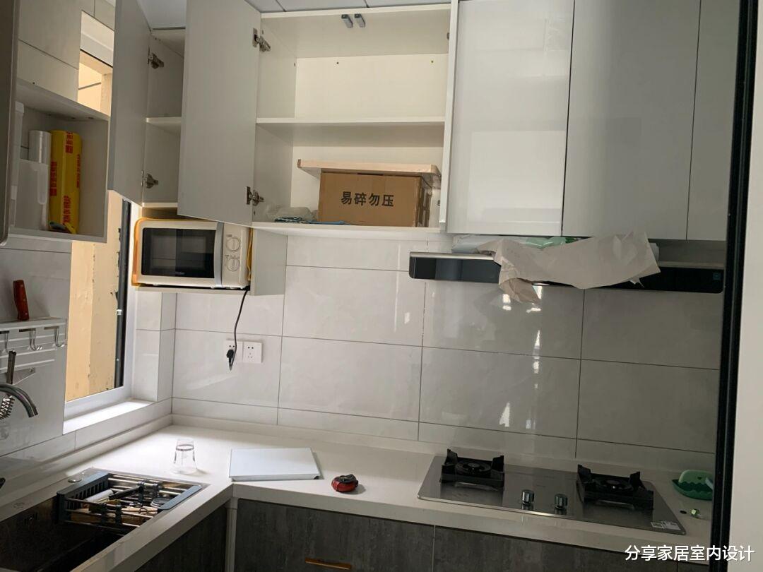 榻榻米|耗时半年新房终于完工，北欧风格很满意，过道设计柜子很实用！