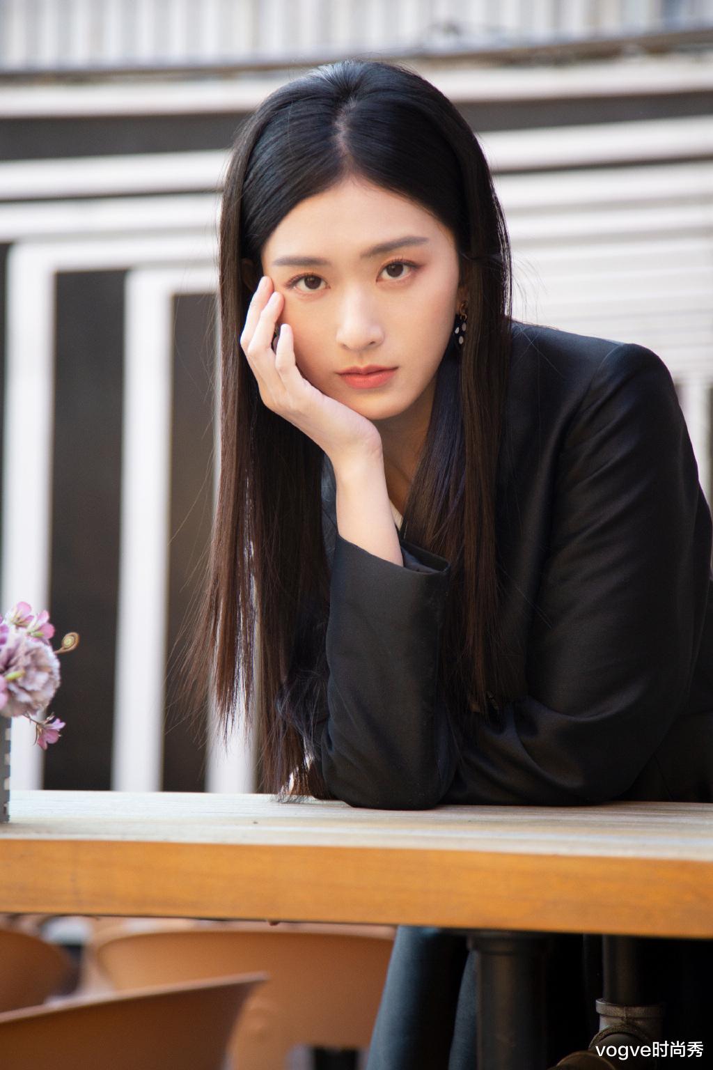 张若昀|《雪中悍刀行》综艺来袭：张若昀李庚希互换身份，“青鸟”好甜美