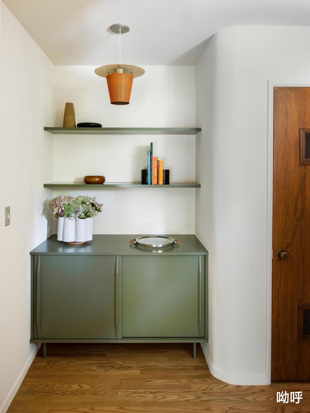 鼓手的洛杉矶之家，时间琢磨下的中世纪现代风格