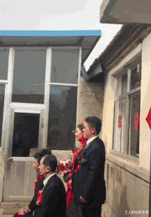 |“24年前，华为的招聘广告，那个时候就这么强？”