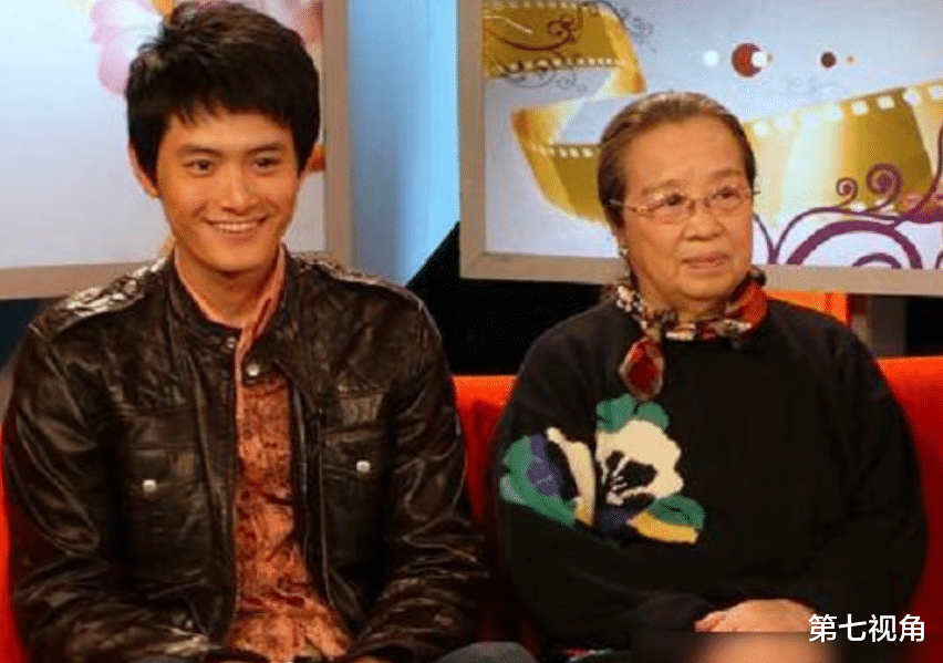 容嬷嬷|他是容嬷嬷的“儿子”，出道10年无人知晓，儿媳妇却“人尽皆知”