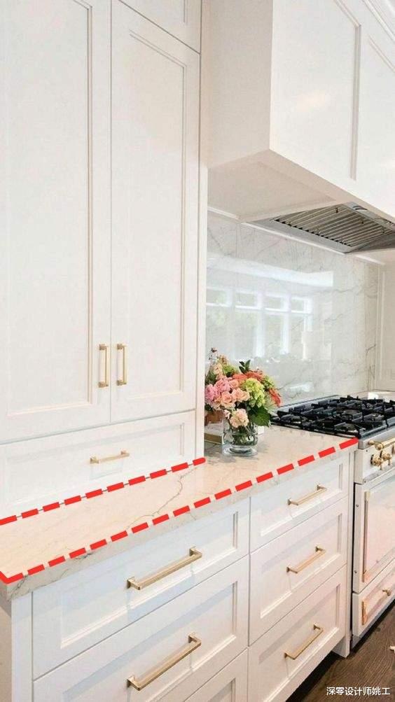 老年小妙招|厨房吊柜下延加抽屉，做对这一步，我再也没吵过厨房收纳不够用了