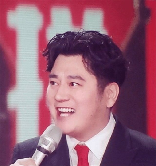 钱枫 主持人钱枫被曝涉嫌酒后性侵，女方晒聊天记录和监控，怀疑被下药