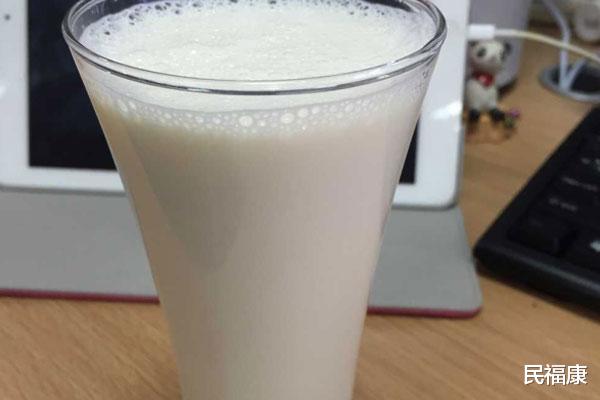 补钙|想补钙,还只知道喝牛奶?3类食物钙含量比牛奶还高,好吃还便宜