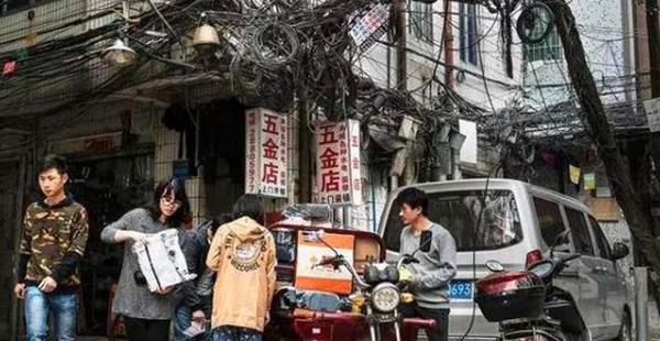 魅力導師 齊氏兄弟落網記：聯合同父異母哥哥協同作案，搶劫殺人，殘暴無情