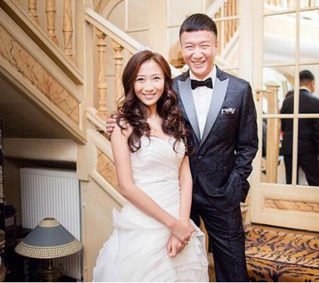 孙红雷|“颜王”孙红雷，隐藏7年妻子竟是熟悉的她，难怪出道多年0绯闻