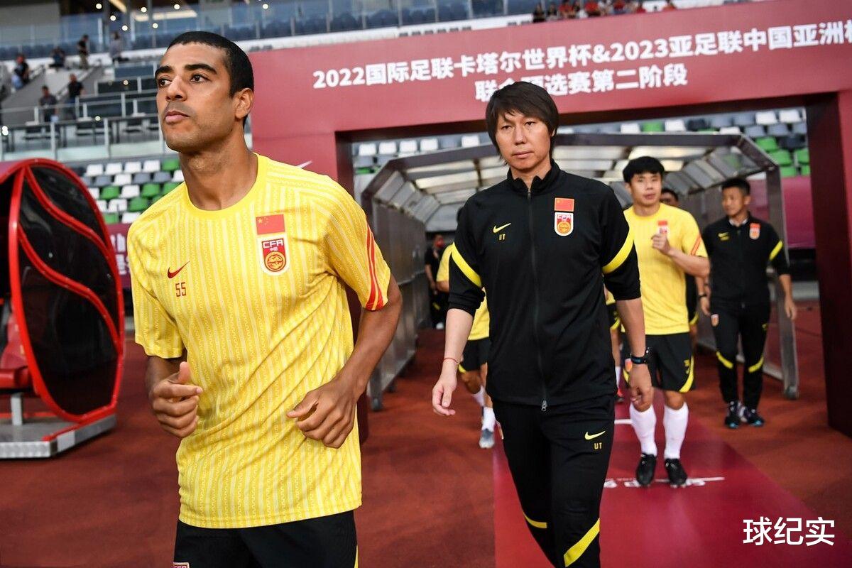 国足|官宣！恒大头号归化边锋退出国足，李铁补招中国留洋美职联第1人