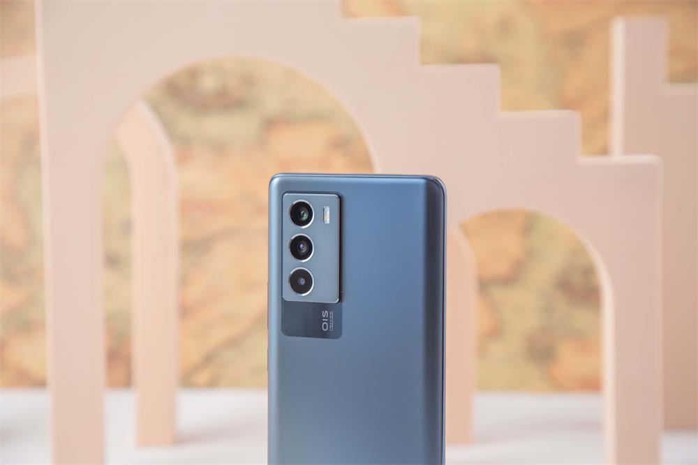 iqoo|iQOONeo5S测评:双芯+高导稀土散热