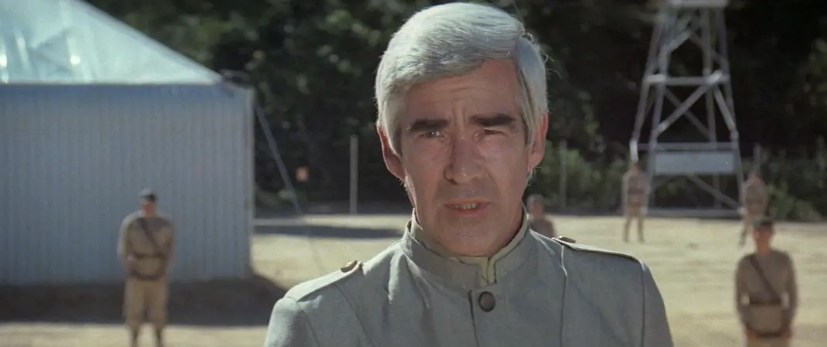 囚犯|澳洲B级电影，啥都有，据说女主拍完，还得了惊恐症