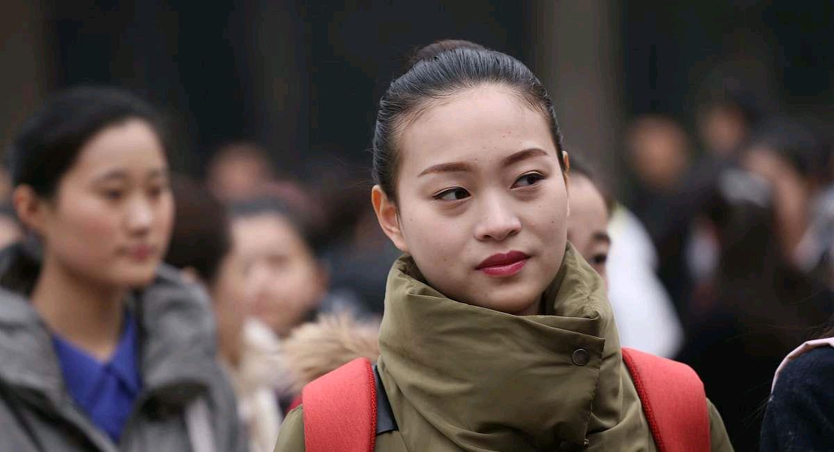 娇软甜伤 深圳大龄剩女迷恋“高富帅”，被对方骗财骗色，还欠下20多万债务