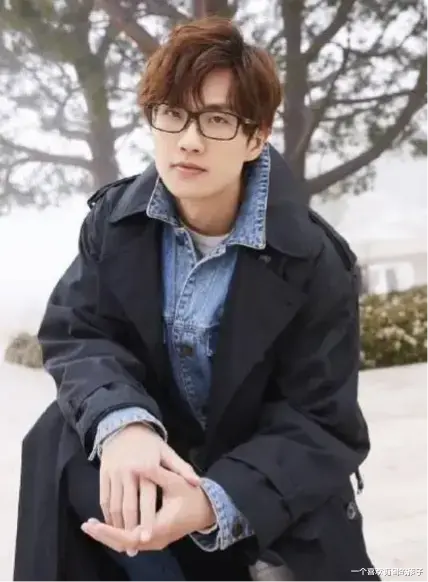 许嵩|一首歌骂遍了大半个娱乐圈，全程不带一个脏字，他究竟是何方神圣！