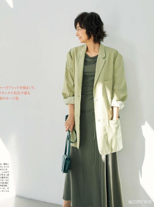 每日搭配指南|成熟女人如何得体地穿西装？这些超实用的搭配思路，值得借鉴