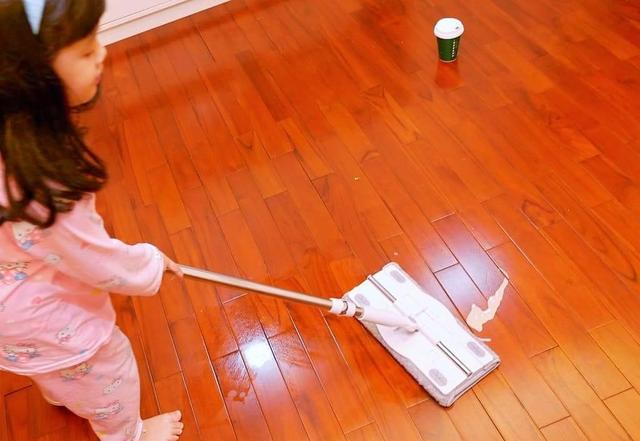 到姑姑家里做客，看到她家的布置，才明白什么叫做“干干净净”