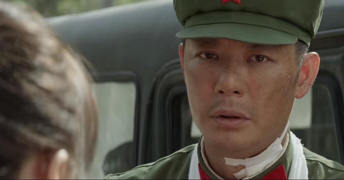 英雄岁月之王牌部队|连续12天热度冠军，收视破2，《王牌部队》被张若昀新剧挤下神坛