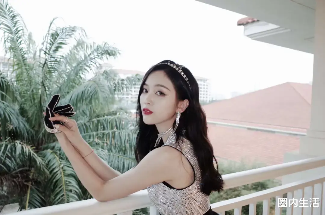 杨幂|罗晋唐嫣夫妻的料？两人处于异地恋状态，后者缺资源却不缺钱！