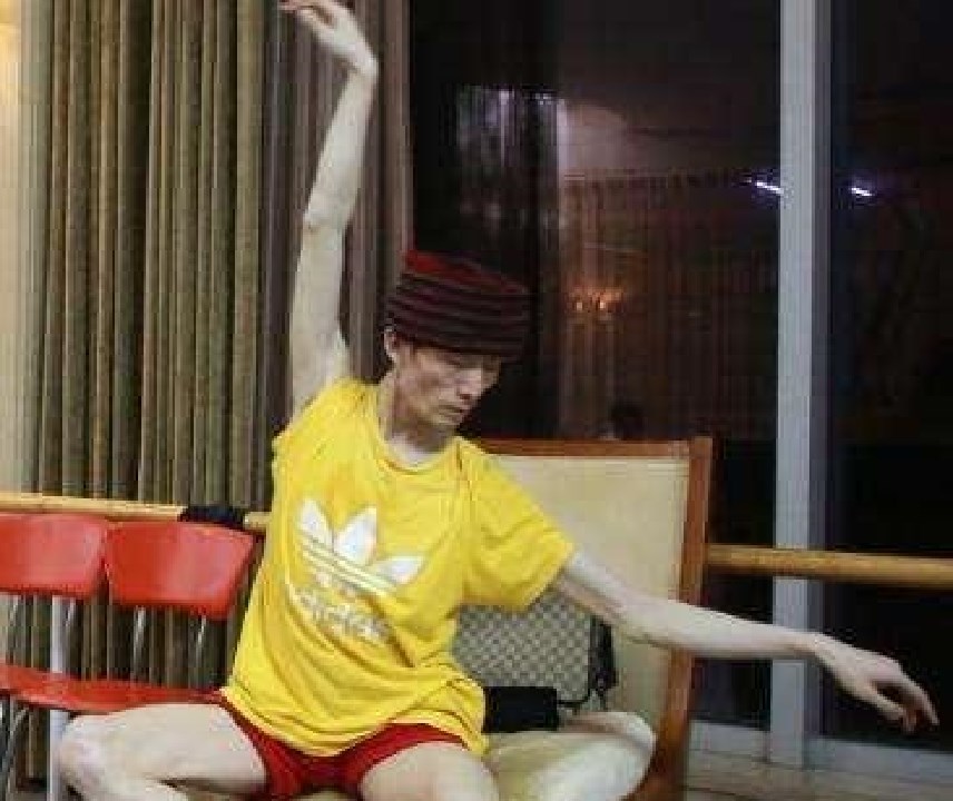 芭蕾舞|46岁“巨婴”只会跳舞，衣服不会洗，年薪百万却没人愿意嫁