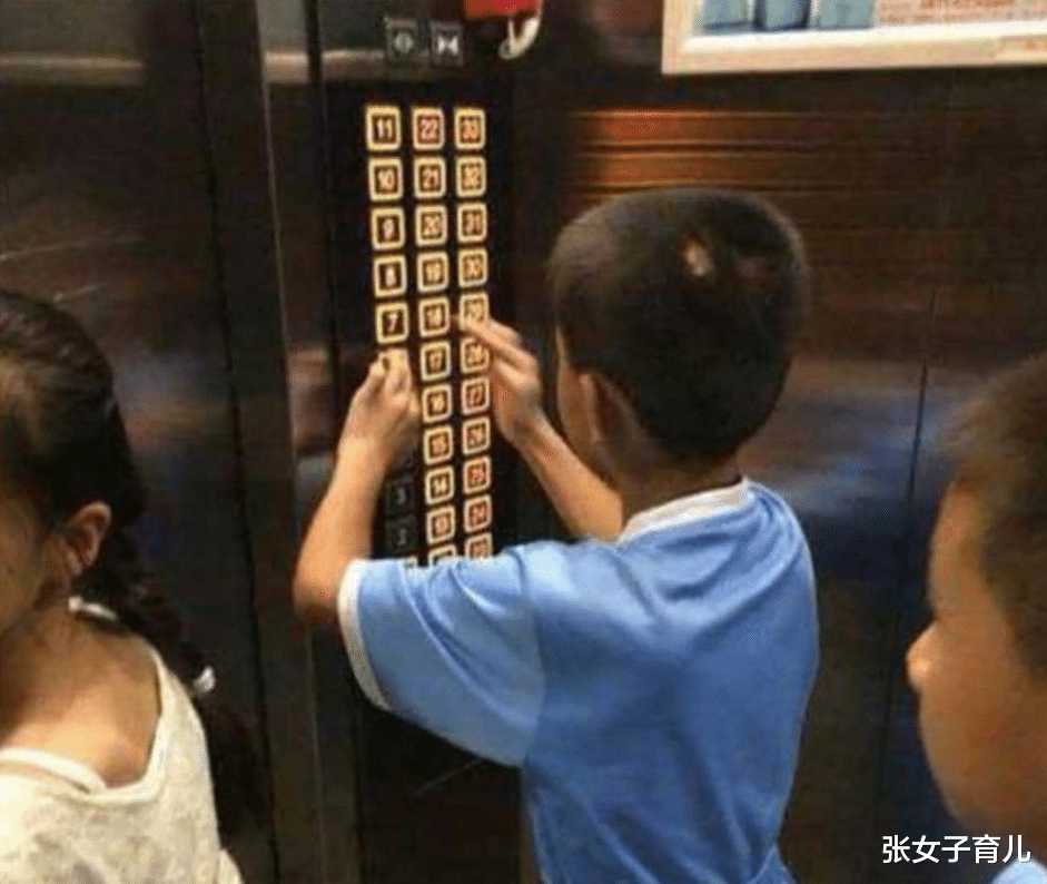 张女子育儿|熊孩子恶作剧,父母总说孩子没坏心思,害了孩子却不自知