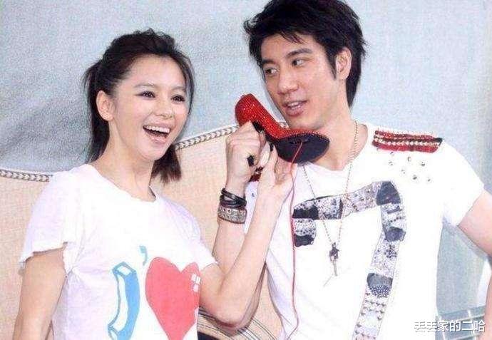 |王力宏离婚事件再反转！台媒曝其在外PC，让员工送女人到房间