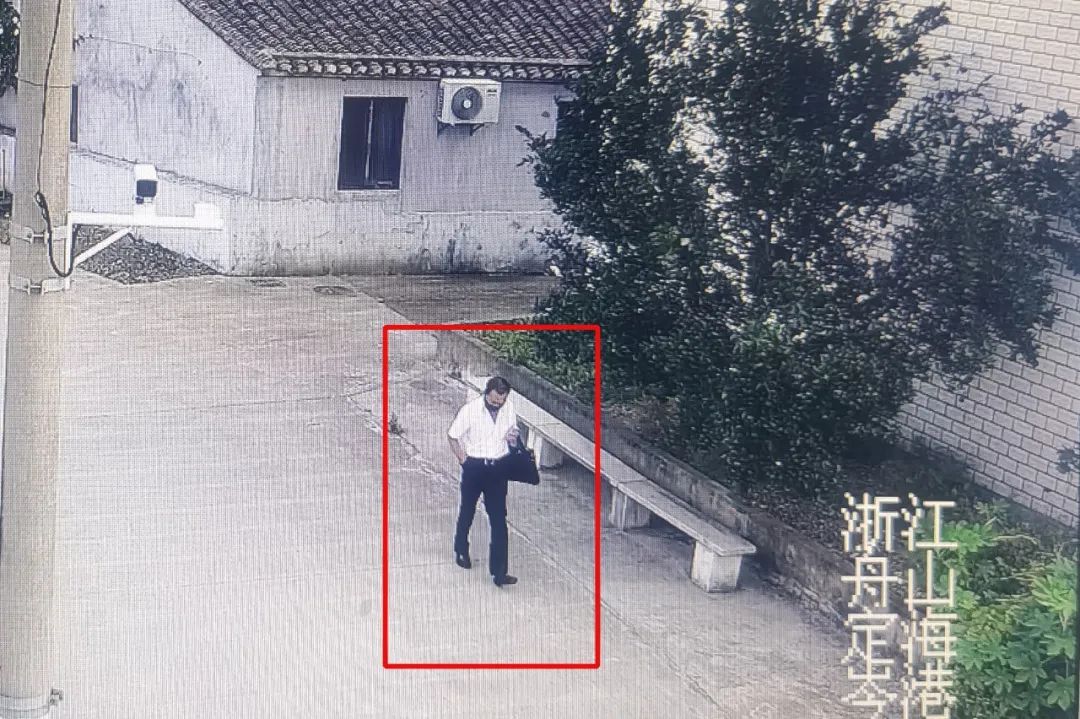 无良骗子装“亲戚”,连94岁高龄老人都不放过