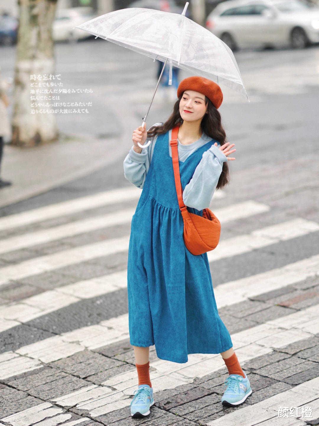 颜红橙 小个子不用再为穿衣发愁了！码住这几件秋冬连衣裙，减龄又显高