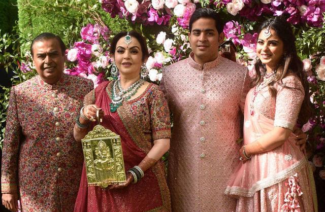 软软够可爱|亚洲培养富豪最多的大学，亿万富翁校友有20多个，比清华北大还多