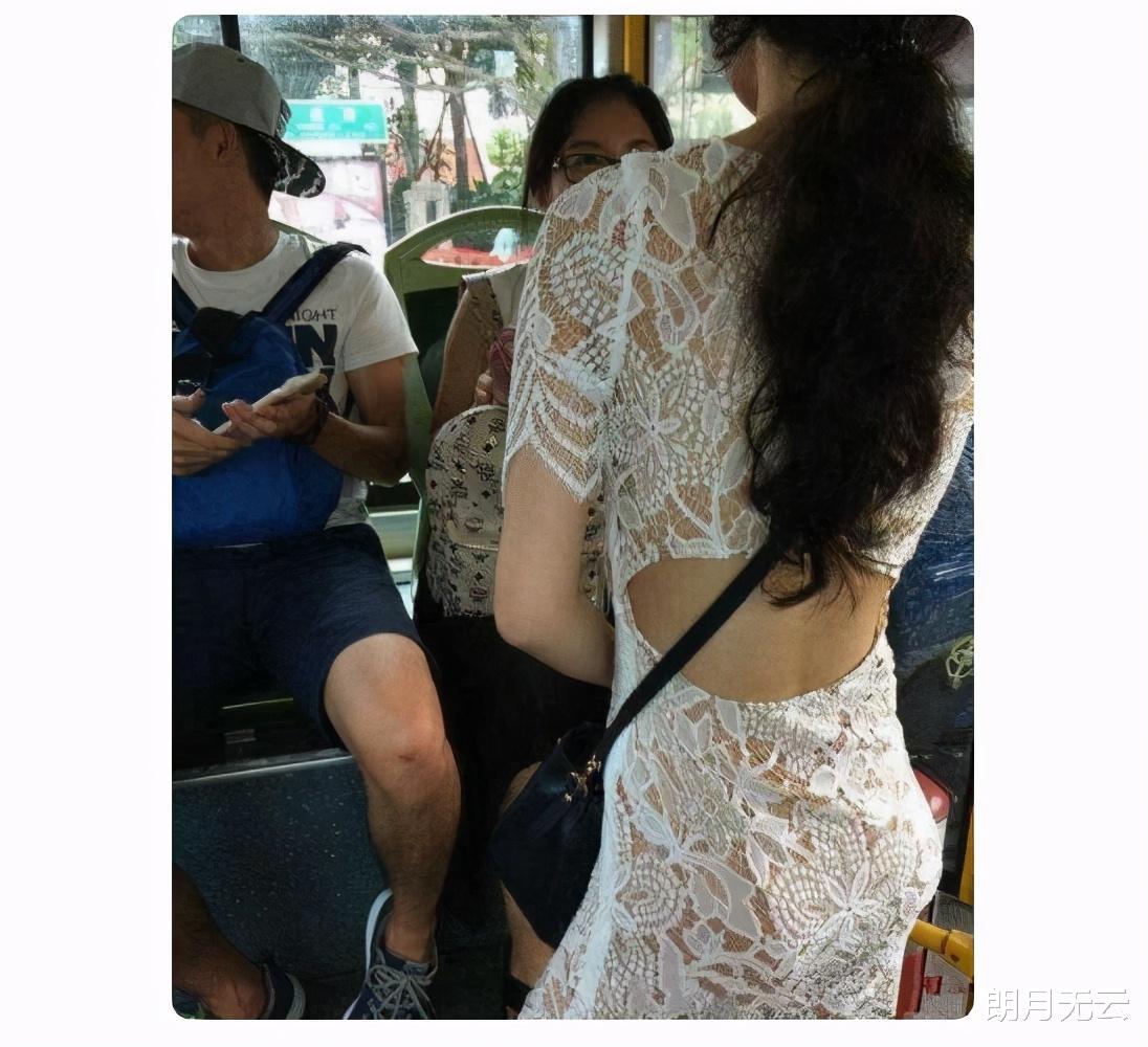 |“钓鱼的时候直接飞到我手上,你知道这是什么吗?”还是第一次见呢,哈哈哈哈