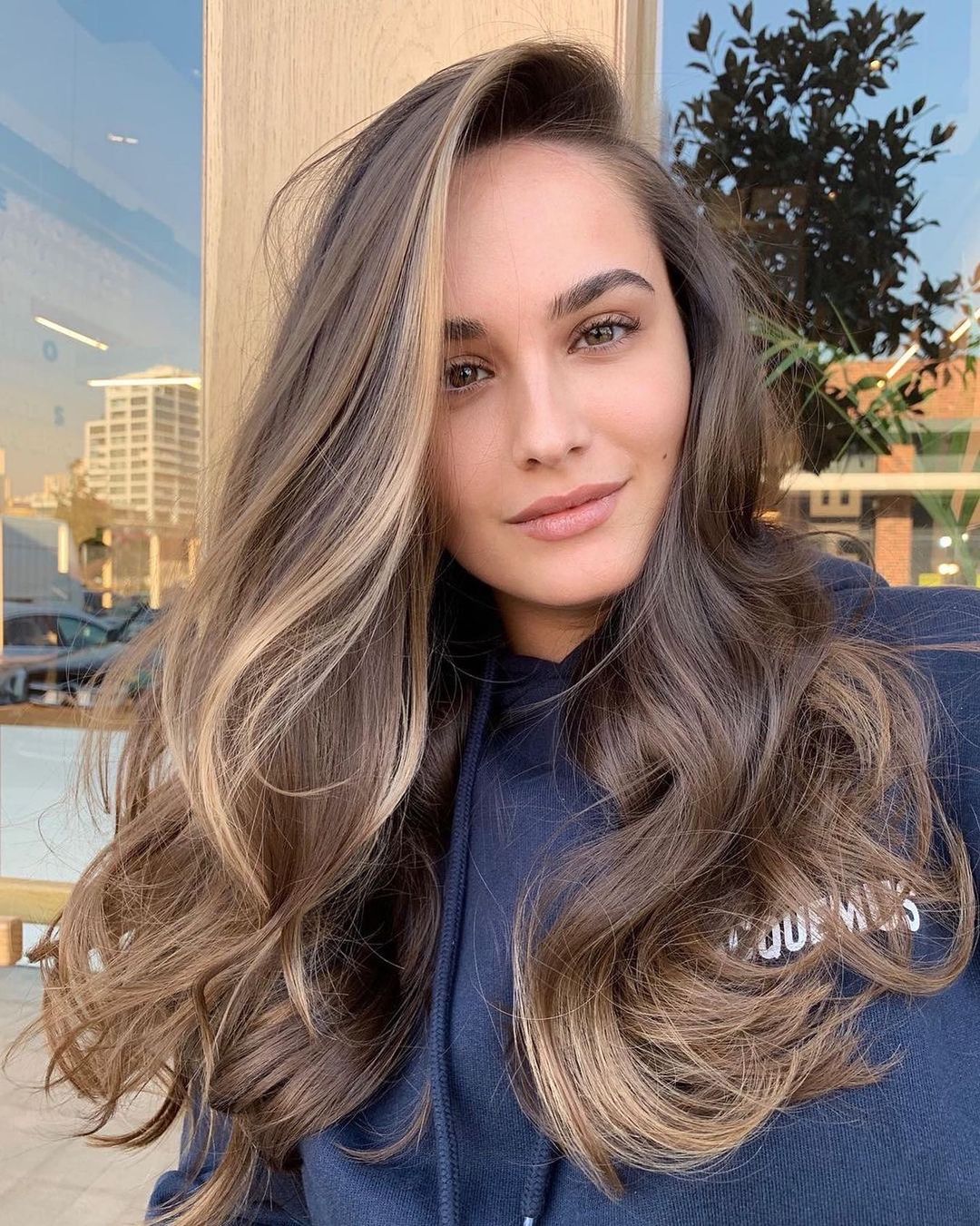 发型|今春女发别乱剪，有这10几款就够了，短中长都很美