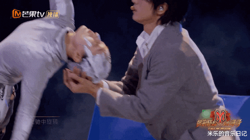 哥哥|《哥哥》四公，这首歌琴声一响起，心头就被击中，让人鼻头一酸