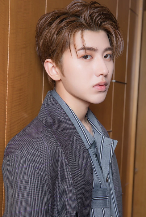 周深|男歌手影响力榜又变动：华晨宇掉出前十，周深第4，榜首让人意外