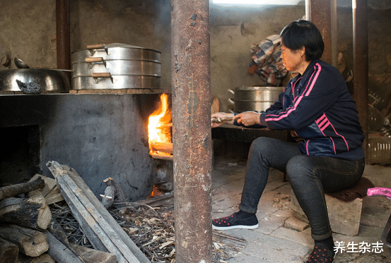 医生|农村大姐确诊肝硬化，医生怒斥：做饭爱做2件事，铁打的肝也扛不住