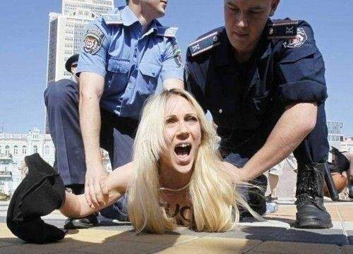 乌克兰 乱世女人一把米，乌克兰已明文禁止非法交易，为何依旧乱象丛生？