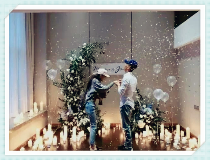 张馨予|张馨予在家唱歌暴露豪宅内景，装修奢华面积超大，婚后跟母亲同住