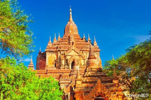 翡翠|全球唯一一座用翡翠打造而成的佛塔，耗费1500万吨玉石，就在缅甸